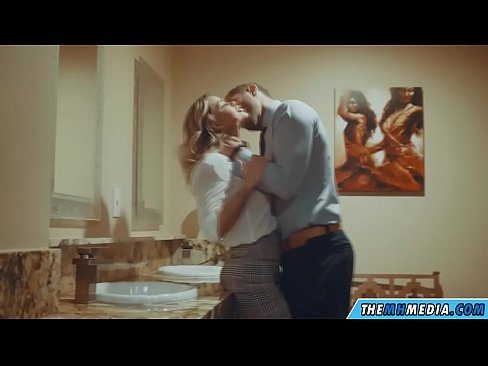 ❤️ Apabila awek berambut perang menggoda anda di tandas awam Video dubur pada ms.sex78.ru ❤